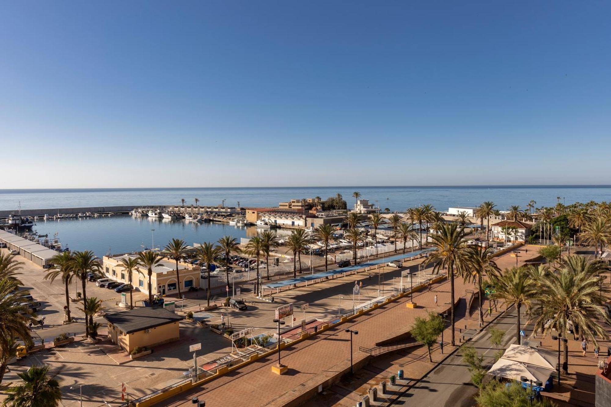 Las Palmeras Affiliated By Fergus Fuengirola Exterior foto